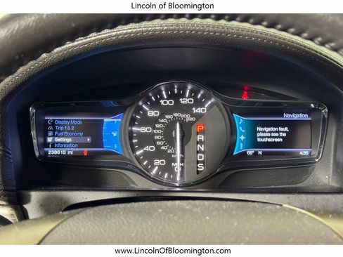 Used 2013 Lincoln MKX AWD image 32