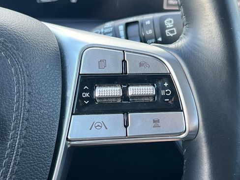 Used 2024 Kia Telluride S FWD image 35