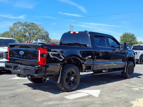Used 2023 Ford F250 XLT w/ XLT Premium Package image 7