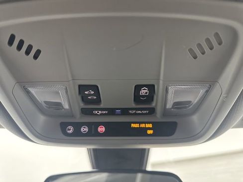 Used 2019 Chevrolet Malibu LT image 21