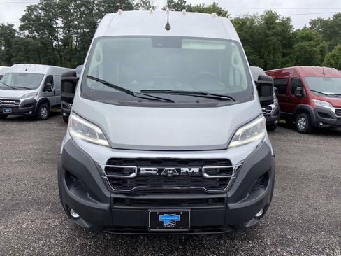 Used 2025 RAM ProMaster 3500 w/ Quick Order Package 22H SLT+ FWD image 9