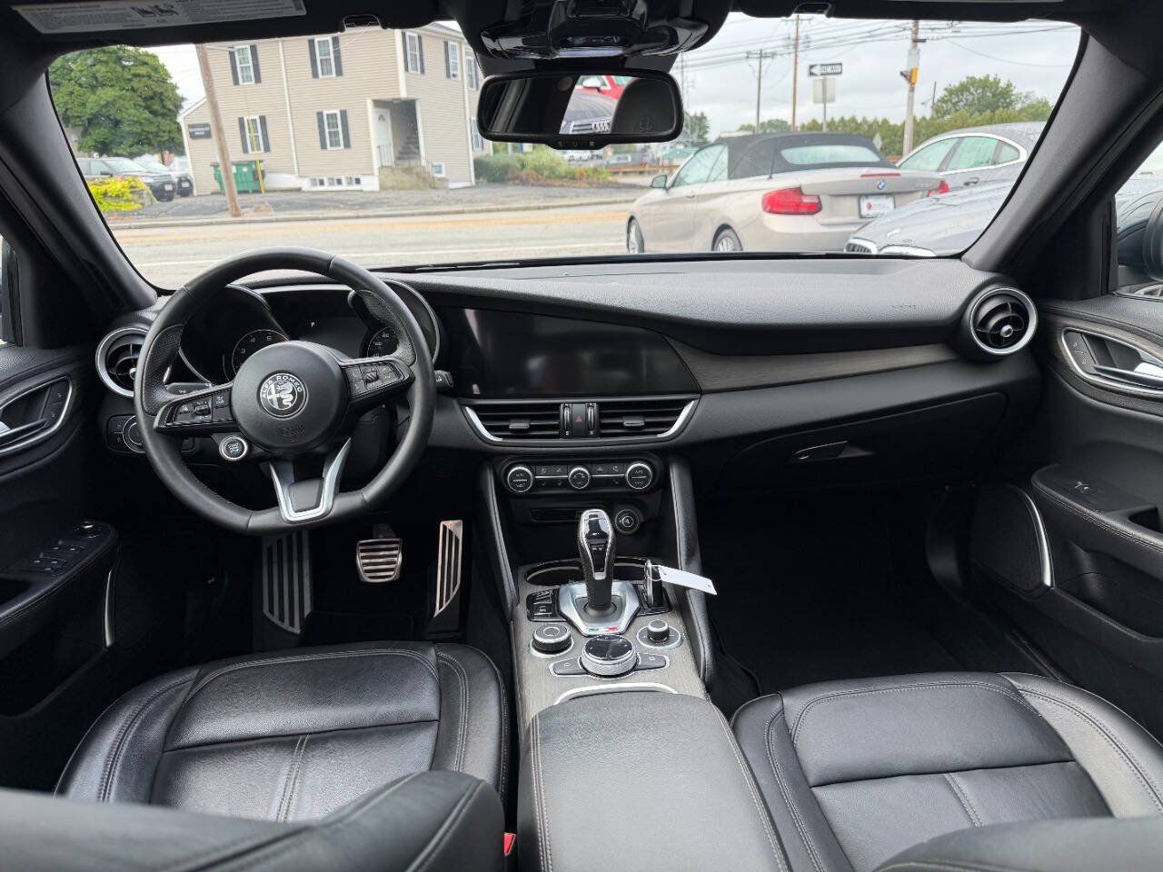 Used 2022 Alfa Romeo Giulia Ti AWD/4WD image 24