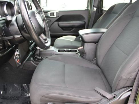 Used 2022 Jeep Wrangler Unlimited Sport AWD/4WD image 28