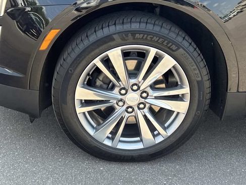 Certified 2024 Cadillac XT5 Premium Luxury AWD/4WD image 8