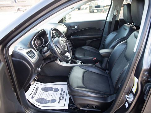 Used 2018 Jeep Compass Latitude w/ Popular Equipment Group image 20