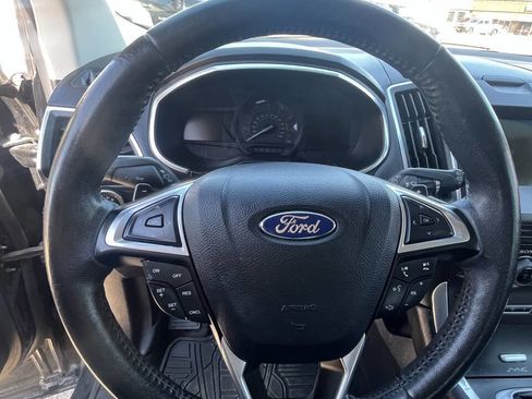 Used 2016 Ford Edge Titanium w/ Technology Package image 16