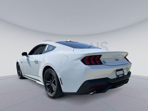 New 2026 Ford Mustang GT RWD image 4