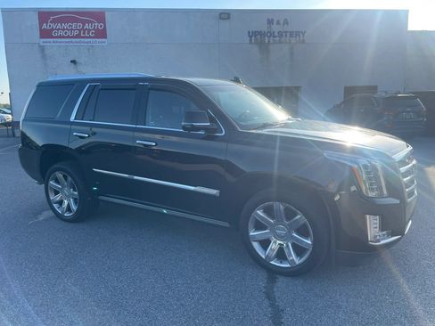 Used 2016 Cadillac Escalade Premium AWD/4WD image 5