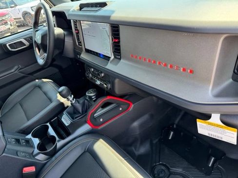 New 2026 Ford Bronco Big Bend w/ Sasquatch Package AWD/4WD image 24