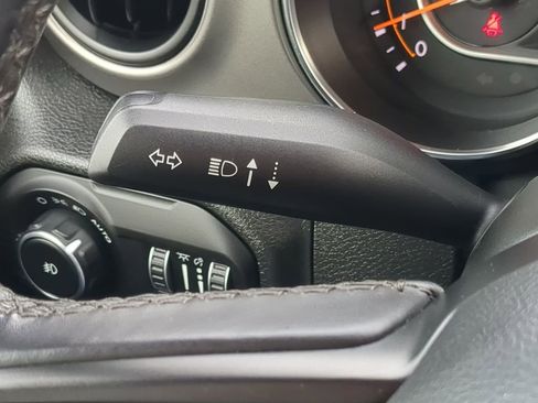 Used 2022 Jeep Wrangler Unlimited Sport image 23