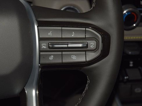 New 2026 Chevrolet Colorado ZR2 w/ Technology Package image 38