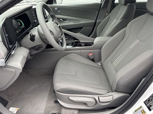 New 2026 Hyundai Elantra Blue image 9