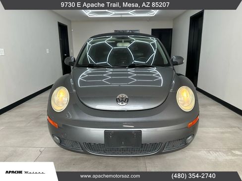 Used 2007 Volkswagen Beetle 2.5 Convertible 2D image 4