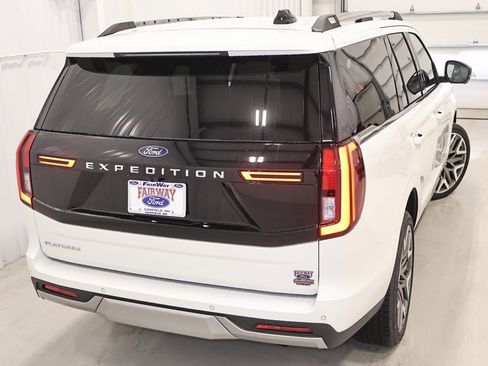 New 2025 Ford Expedition Platinum w/ Platinum Ultimate Package image 47