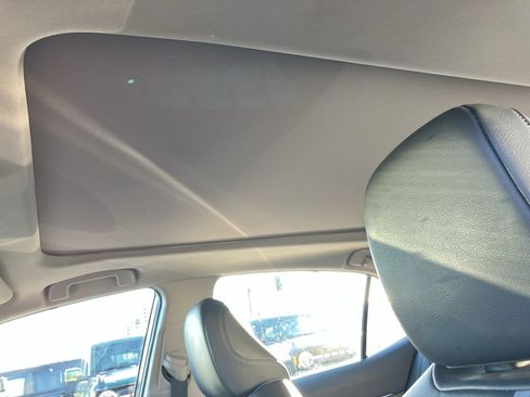 Used 2021 Toyota Camry XLE w/ Navigation Package image 26