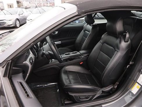 Certified 2022 Ford Mustang Premium image 7