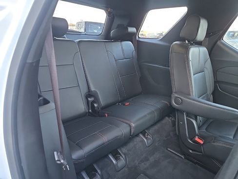 Used 2022 Chevrolet Traverse RS image 85