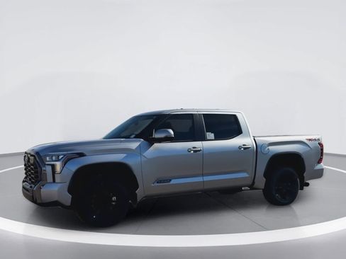 Used 2026 Toyota Tundra Platinum w/ TRD Off-Road Package AWD/4WD image 4