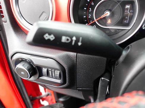 Used 2021 Jeep Wrangler Unlimited Rubicon AWD/4WD image 71
