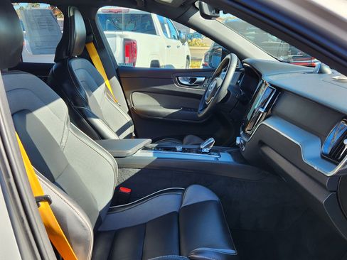 Certified 2025 Volvo XC60 T8 Polestar image 13