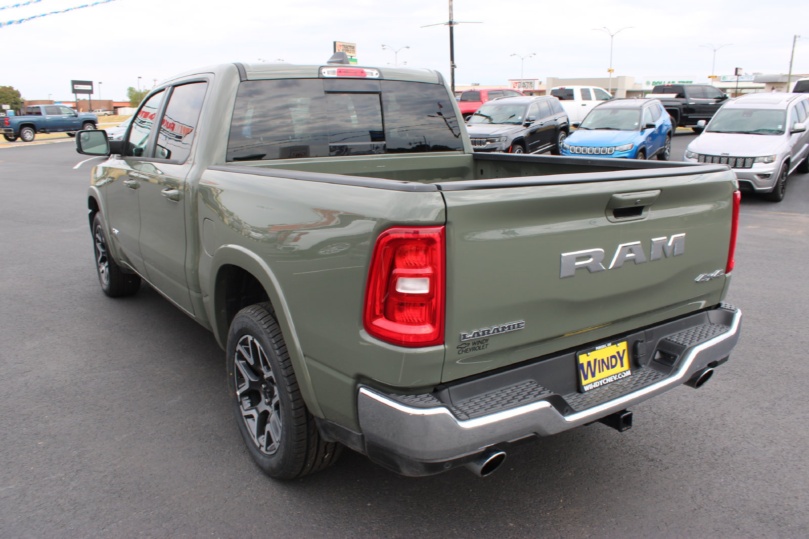 Used 2026 RAM 1500 Laramie AWD/4WD image 6