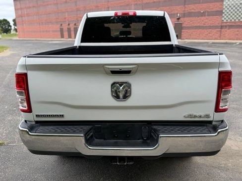 Used 2022 RAM 2500 Big Horn AWD/4WD image 3