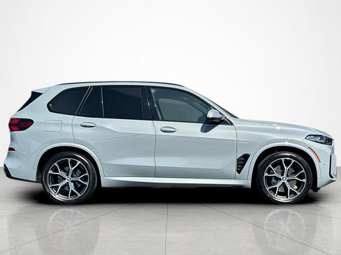 Used 2024 BMW X5 xDrive40i w/ M Sport Package AWD/4WD image 6