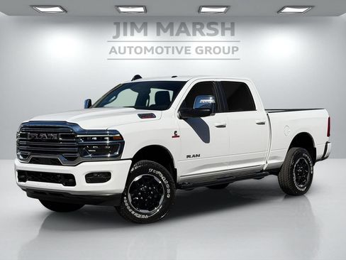 Used 2026 RAM 2500 Laramie AWD/4WD image 2