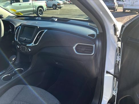 Used 2023 Chevrolet Equinox LT image 13