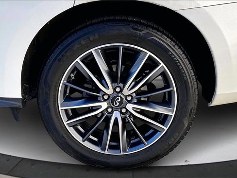 Used 2017 INFINITI QX60 Luxe w/ Deluxe Technology Package image 37