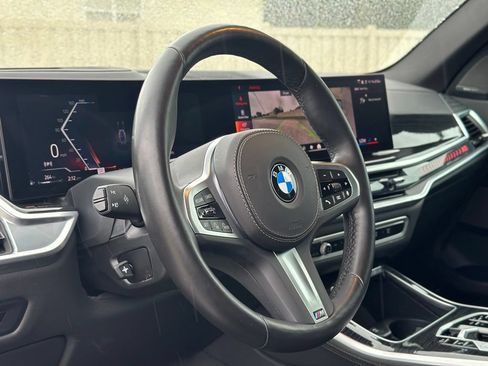 Used 2025 BMW X5 xDrive40i w/ M Sport Package AWD/4WD image 18