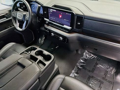 Used 2025 GMC Sierra 1500 SLT RWD image 12