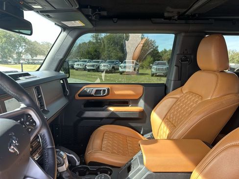 Used 2022 Ford Bronco Outer Banks image 11