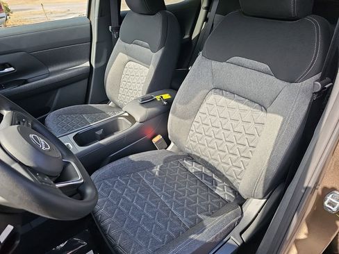 New 2026 Nissan Kicks SV w/ SV Premium Package image 18