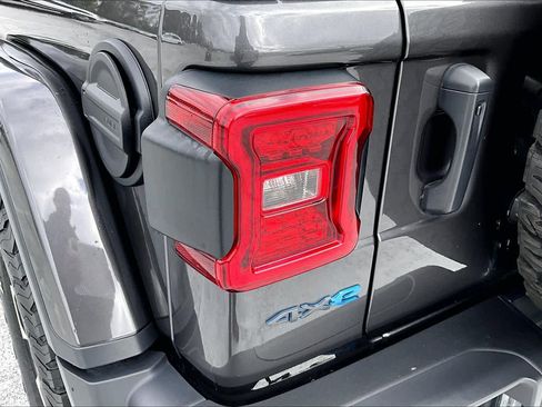 Used 2022 Jeep Wrangler Unlimited Rubicon 4xe w/ Steel Bumper Group image 27