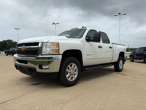 Used 2014 Chevrolet Silverado 2500 LT w/ Interior Plus Package AWD/4WD image 1
