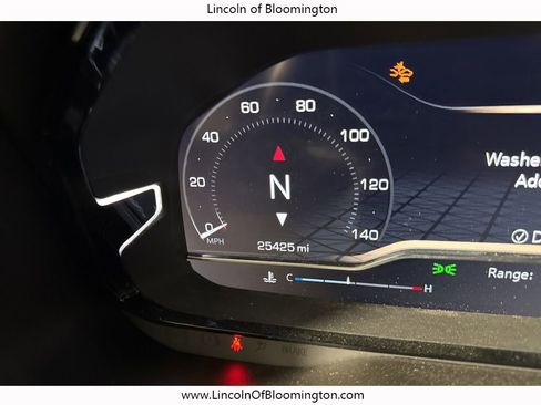 Used 2024 GMC Yukon XL Denali image 39