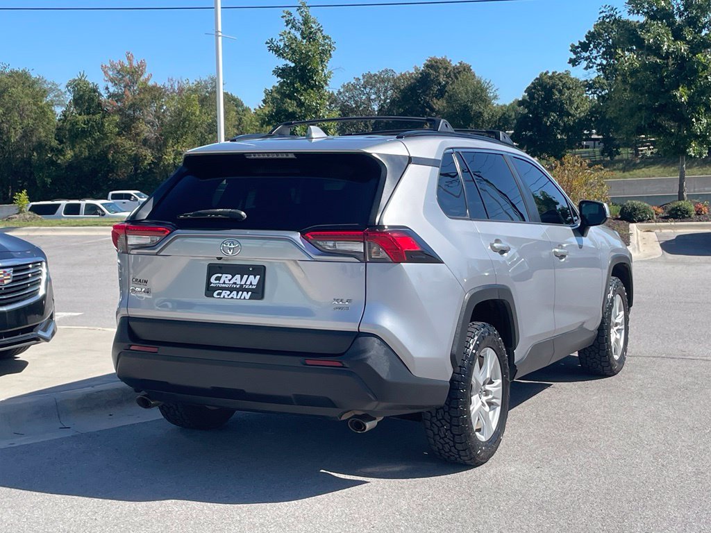 Used 2021 Toyota RAV4 XLE AWD/4WD image 7