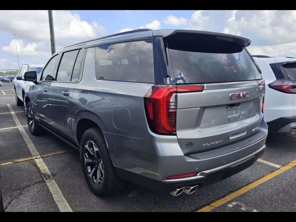 Used 2025 GMC Yukon XL AT4 Ultimate w/ LPO, Floor Liner Package AWD/4WD image 7