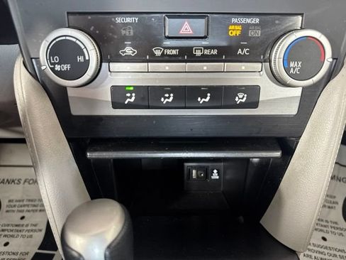 Used 2012 Toyota Camry LE FWD image 15