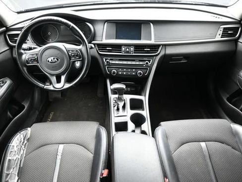 Used 2018 Kia Optima S FWD image 14