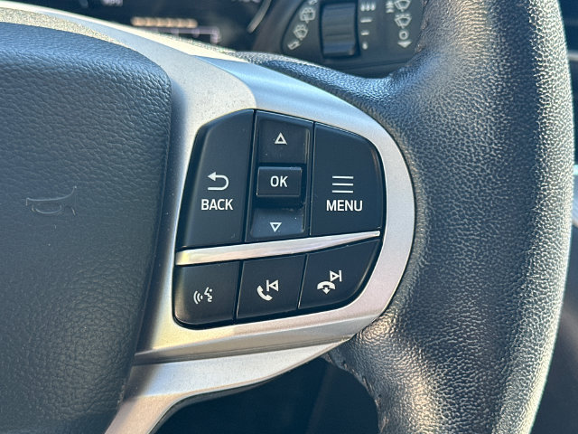 Used 2021 Ford Explorer XLT w/ Equipment Group 202A AWD/4WD image 33