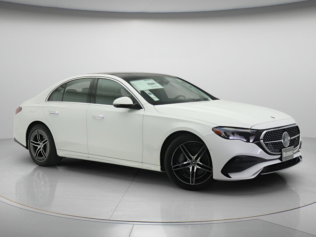 New 2026 Mercedes-Benz E 450 4MATIC Sedan image 1