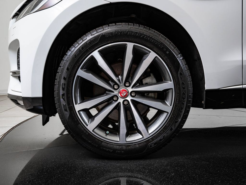 Used 2023 Jaguar F-PACE S AWD/4WD image 13