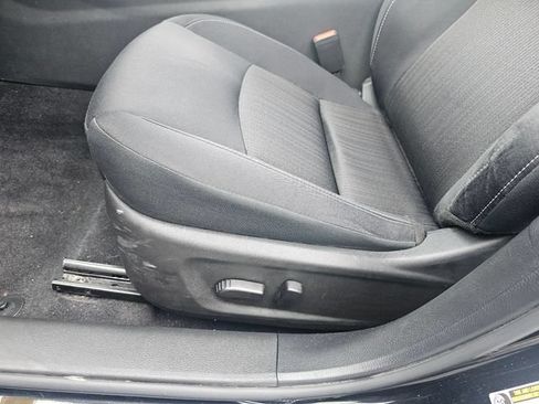Used 2025 Nissan Altima 2.5 SV FWD image 17