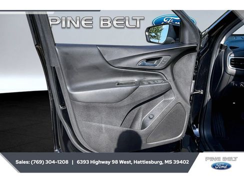 Used 2022 Chevrolet Equinox LT FWD image 17