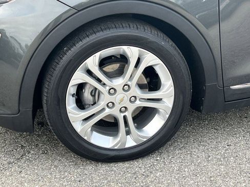 Used 2020 Chevrolet Bolt LT image 32