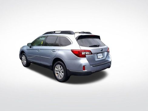 Used 2017 Subaru Outback 2.5i Premium AWD/4WD image 6