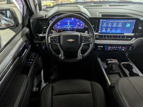 Used 2023 Chevrolet Silverado 1500 LTZ w/ LTZ Convenience Package II AWD/4WD image 16