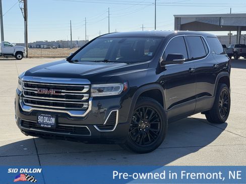 Used 2020 GMC Acadia SLE w/ Trailering Package image 1